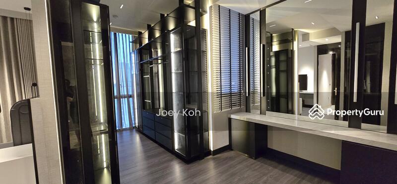 Walk in wardrobe