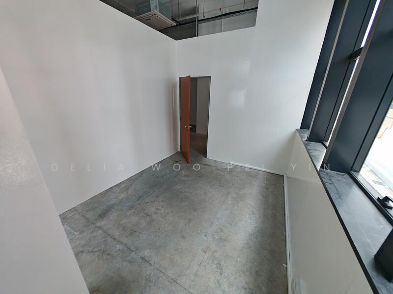 Interlocal Centre, 100G Pasir Panjang Road, Buona Vista / West Coast / Clementi New Town, 3,072 sqft, Light Industrial (B1) For Rent, by Delia Woo Pei Yin, 60122942 - CommercialGuru.com.sg