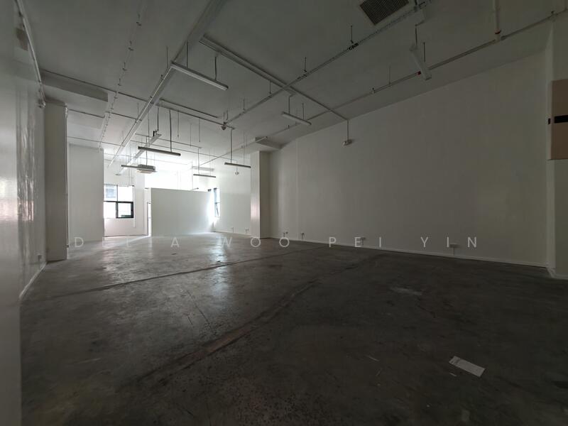 Interlocal Centre, 100G Pasir Panjang Road, Buona Vista / West Coast / Clementi New Town, 3,072 sqft, Light Industrial (B1) For Rent, by Delia Woo Pei Yin, 60122942 - CommercialGuru.com.sg