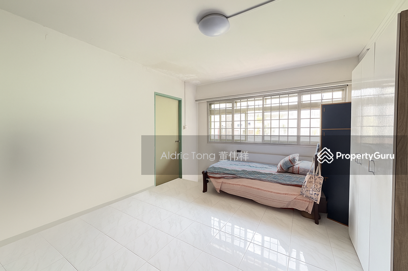 For Sale - 394 Tampines Avenue 7