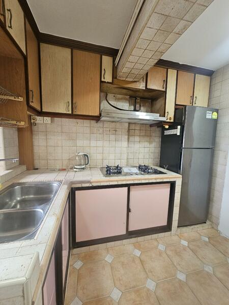 For Rent - 76 Lorong Limau