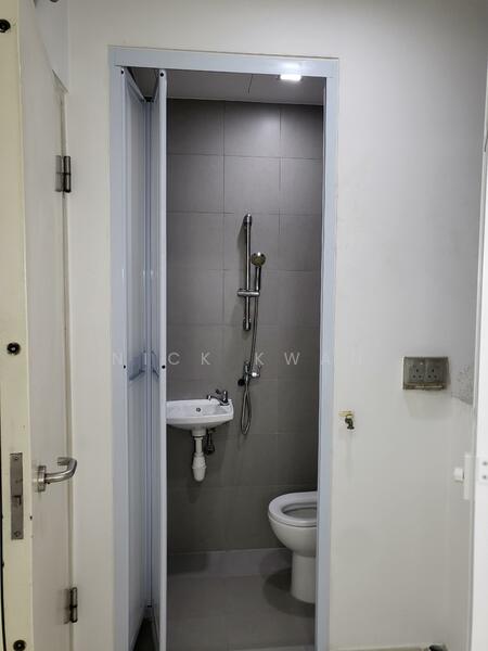Yard & WC