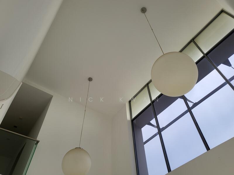6m High Ceiling (Living/Dining)