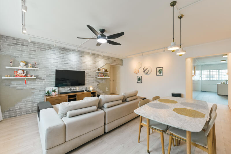 For Sale - 554 Jurong West Street 42