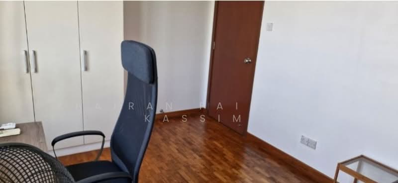 Whitewater, 21 Pasir Ris Street 72, Room Rental, 100 sqft, Executive Condominium For Rent, by Khairan Fairuzal Kassim, 60123399 - Study - PropertyGuru.com.sg