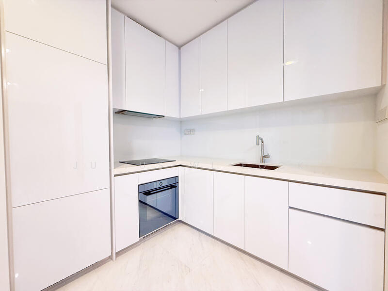 Peak Residence, 333 Thomson Road, 2 Bedrooms, 829 sqft, Condominium For Rent, by Julius WL Fock, 60123428 - PropertyGuru.com.sg