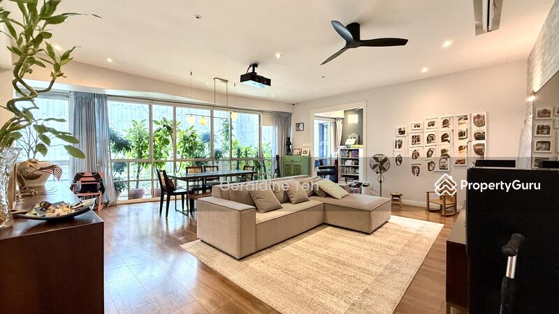 For Rent - UE Square