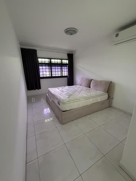 241 Compassvale Walk, 241 Compassvale Walk, Hougang / Punggol / Sengkang, 3 Bedrooms, 1,200 sqft, HDB Flat For Rent, by David Wee, 60123685 - Master bedroom - PropertyGuru.com.sg
