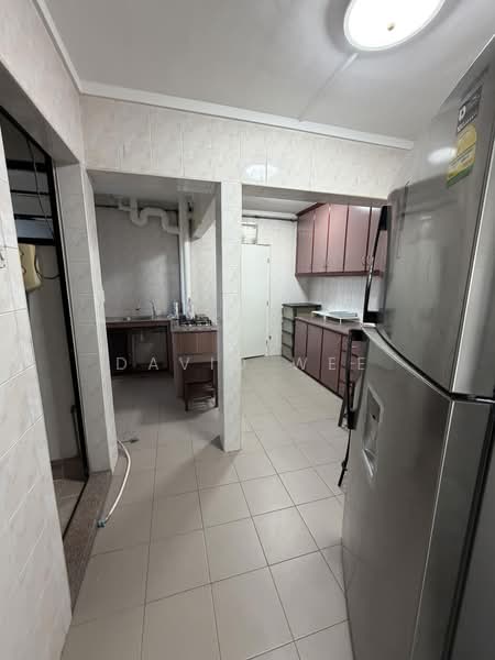 241 Compassvale Walk, 241 Compassvale Walk, Hougang / Punggol / Sengkang, 3 Bedrooms, 1,200 sqft, HDB Flat For Rent, by David Wee, 60123685 - Kitchen - PropertyGuru.com.sg