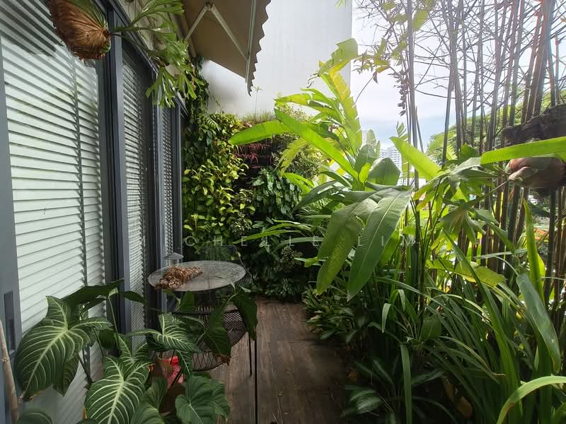 Axis @ Siglap Apartment For Sale at S$ 2,380,000 | PropertyGuru Singapore - Balcony outside Master Bedroom