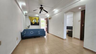 For Sale - 422 Ang Mo Kio Avenue 3