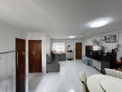 For Sale - 527 Jurong West Street 52