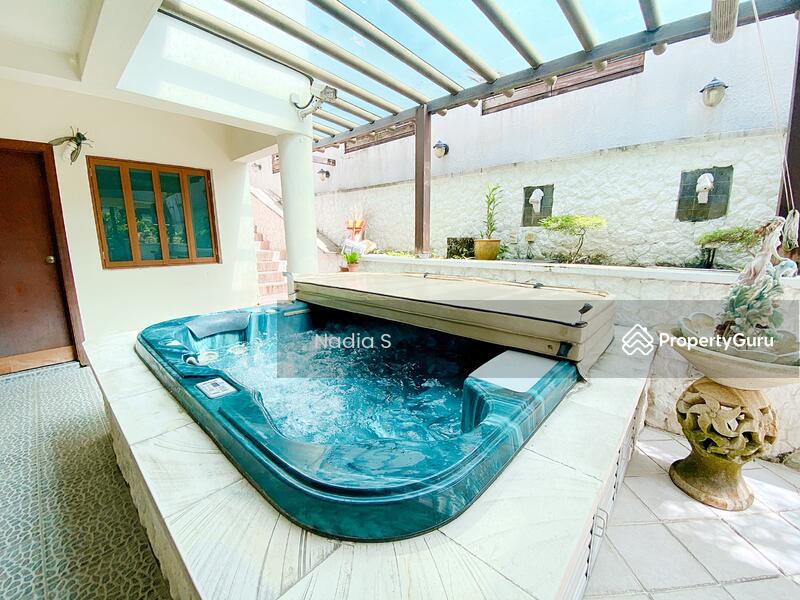 Jacuzzi