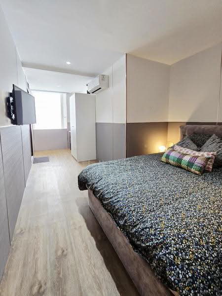 Northvale, 73 Choa Chu Kang Loop, Dairy Farm / Bukit Panjang / Choa Chu Kang, 1 Bedroom, 450 sqft, Condominium For Rent, by Amin Mak, 60124240 - Sofa w/Wall Mounted Android TV - PropertyGuru.com.sg