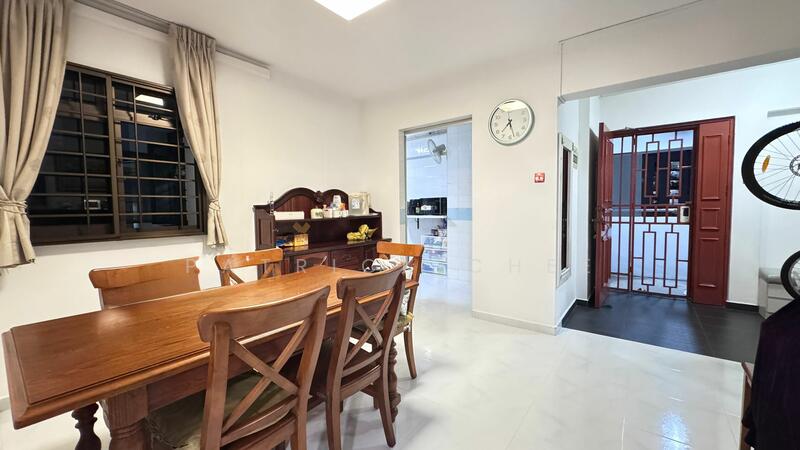 For Sale - 656B Jurong West Street 61