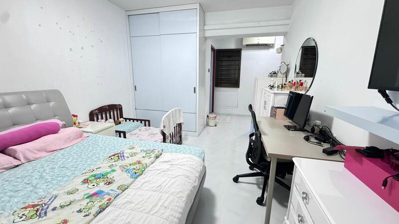 For Sale - 656B Jurong West Street 61