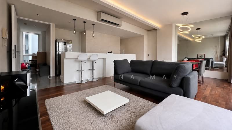 Balmoral Crest, 1 Balmoral Crescent, 2 Bedrooms, 1,098 sqft, Apartment For Sale, by Christina May, 60124416 - Living Room - PropertyGuru.com.sg