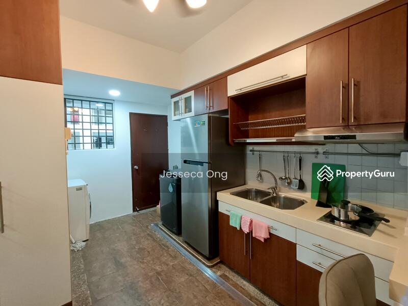 For Rent - International Plaza