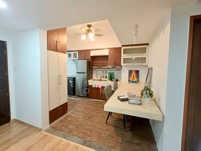 For Rent - International Plaza