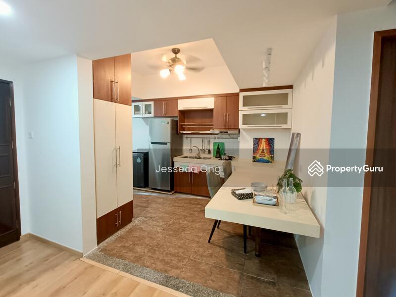 For Rent - International Plaza