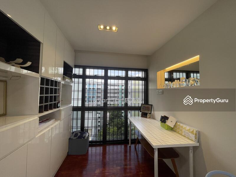 For Rent - 556 Woodlands Drive 53