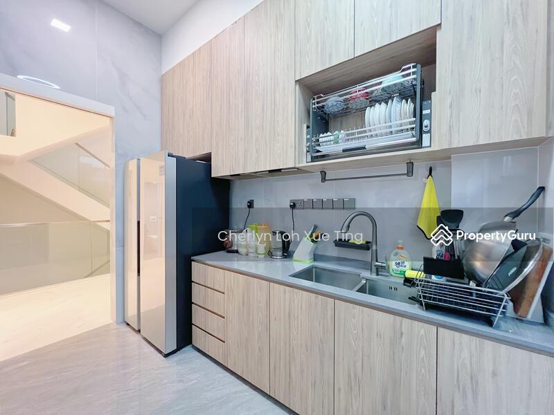 Wet Kitchen