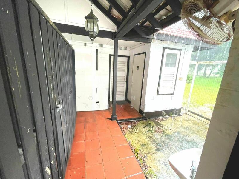 Old Birdcage Walk, Seletar / Yio Chu Kang, 1,000 sqft, Office For Rent, by Siyo Jun Jie Andrew, 60124743 - Entrance - CommercialGuru.com.sg