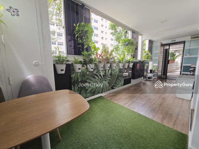 Private Entrance Foyer