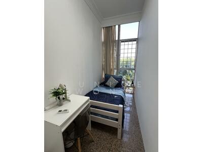 For Rent - The Bayshore