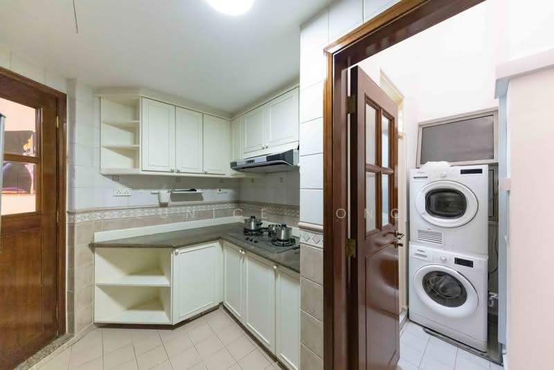 The Bayshore, 22 Bayshore Road, Room Rental, 150 sqft, Condominium For Rent, by Eunice Wong, 60124805 - Kitchen - PropertyGuru.com.sg