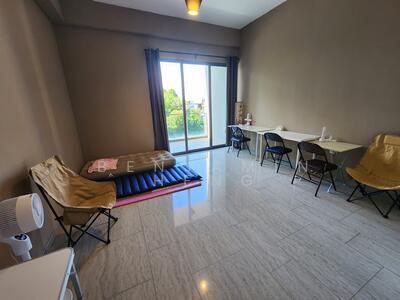 For Rent - Stratum