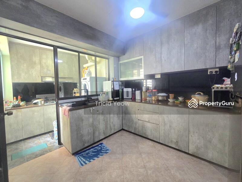 For Sale - 681 Choa Chu Kang Crescent