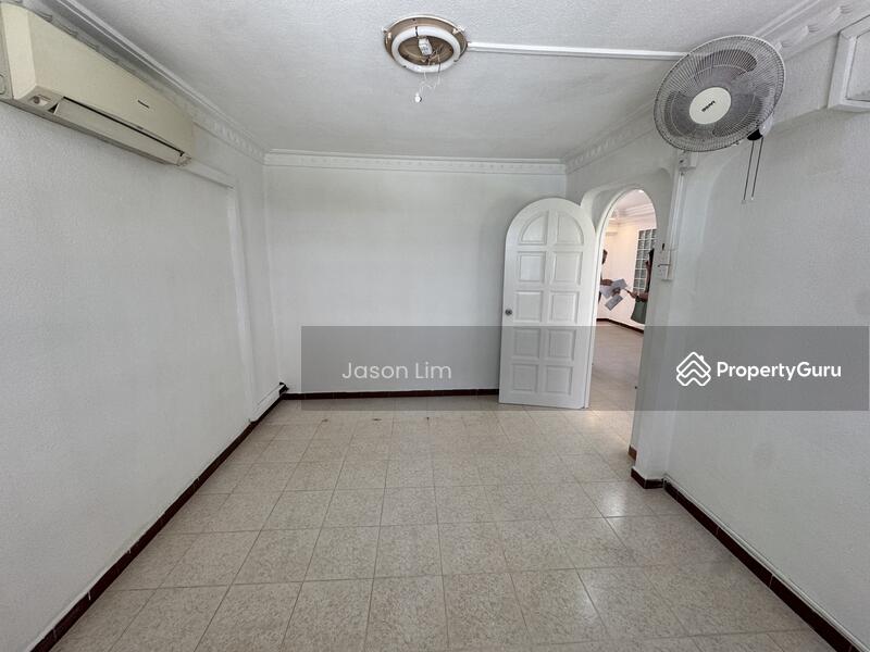 For Sale - 422 Tampines Street 41