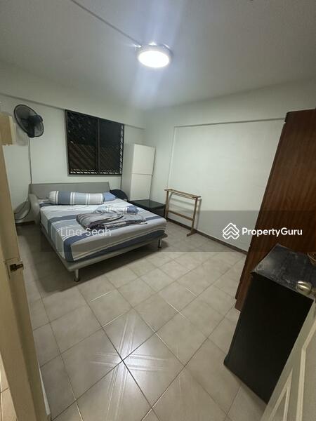 Spacious 2nd Bedroom with aircon