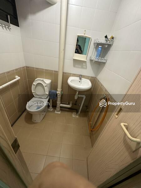 Master attached bathroom