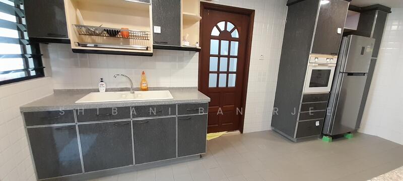 For Rent - Balmoral Gate