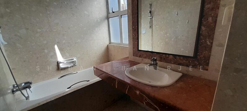 For Rent - Balmoral Gate