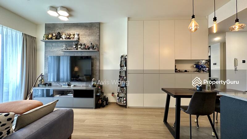 Easy to build on the clean reno style 