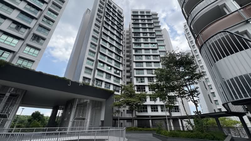 476C Upper Serangoon View HDB Flat For Sale at S$ 828,888 | PropertyGuru Singapore - Exterior