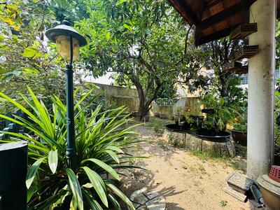 For Sale - ⭐️⭐️ LANDED7772@ D16 Cosy Huge Detachable Semi Detach ☎️ GL 92787772