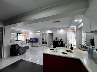 For Sale - 711 Tampines Street 71