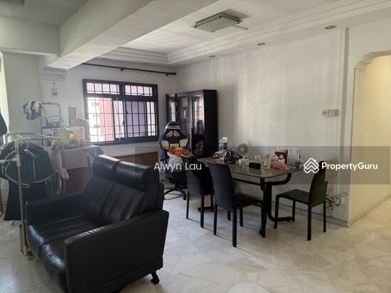 For Rent - 640 Woodlands Ring Road