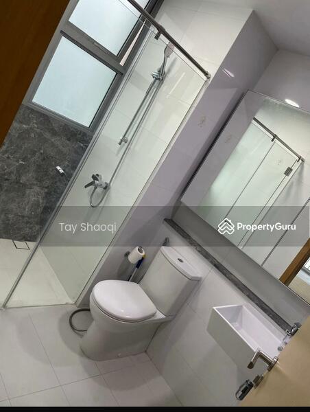  Master Ensuite Bathroom