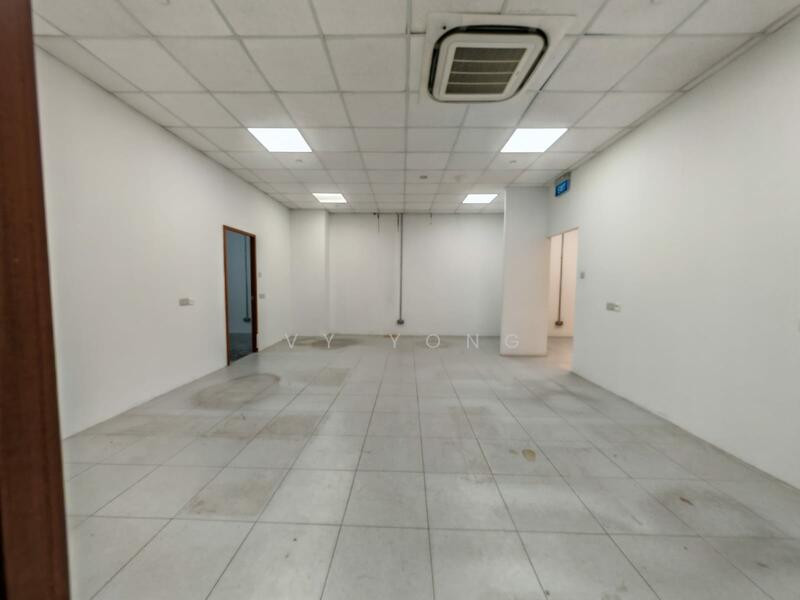 Interlocal Centre, 100G Pasir Panjang Road, Buona Vista / West Coast / Clementi New Town, 2,248 sqft, Light Industrial (B1) For Rent, by Ivy Yong, 60125592 - Others - CommercialGuru.com.sg