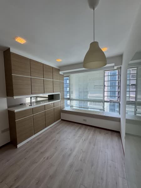 Caspian, 60 Lakeside Drive, 5 Bedrooms, 1,604 sqft, Condominium For Sale, by Vincent Lam, 60125706 - Junior master - PropertyGuru.com.sg