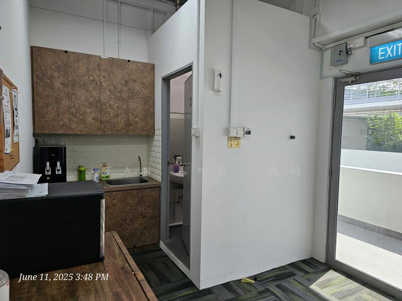 Mega@Woodlands, 39 Woodlands Close, Admiralty / Woodlands, 131 sqft, Light Industrial (B1) For Rent, by Jean Ang 诗吟, 60125738 - Kitchen - CommercialGuru.com.sg
