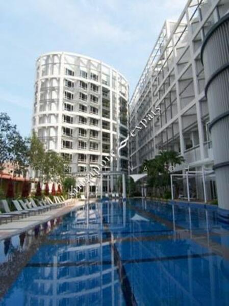 Visioncrest, 33 Oxley Rise, Orchard / River Valley, 1 Bedroom, 721 sqft, Condominium For Rent, by Christina Oh, 60125752 - Pool - PropertyGuru.com.sg