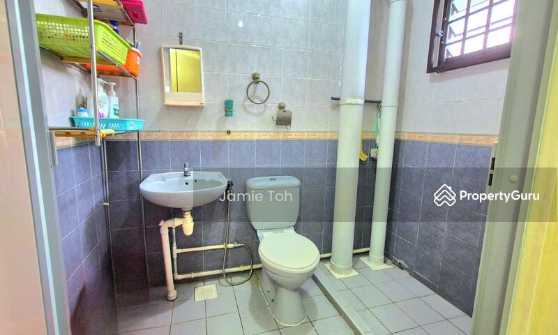 For Rent - 203E Compassvale Road