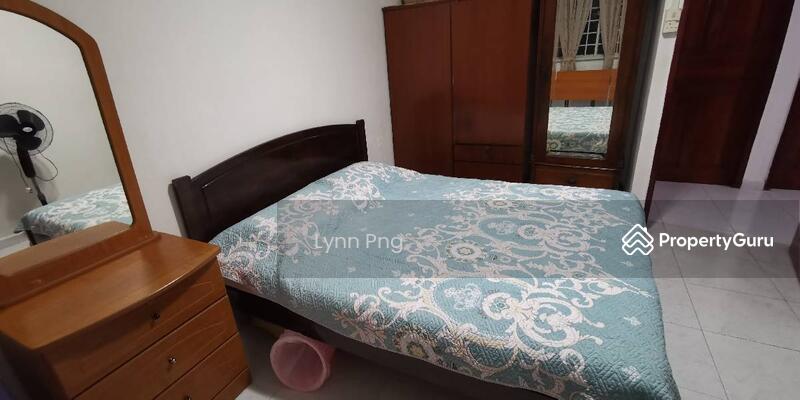 Queensize bed set