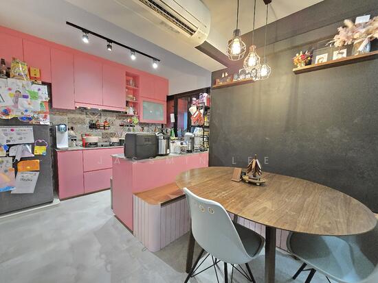 For Sale - 606B Tampines Street 61